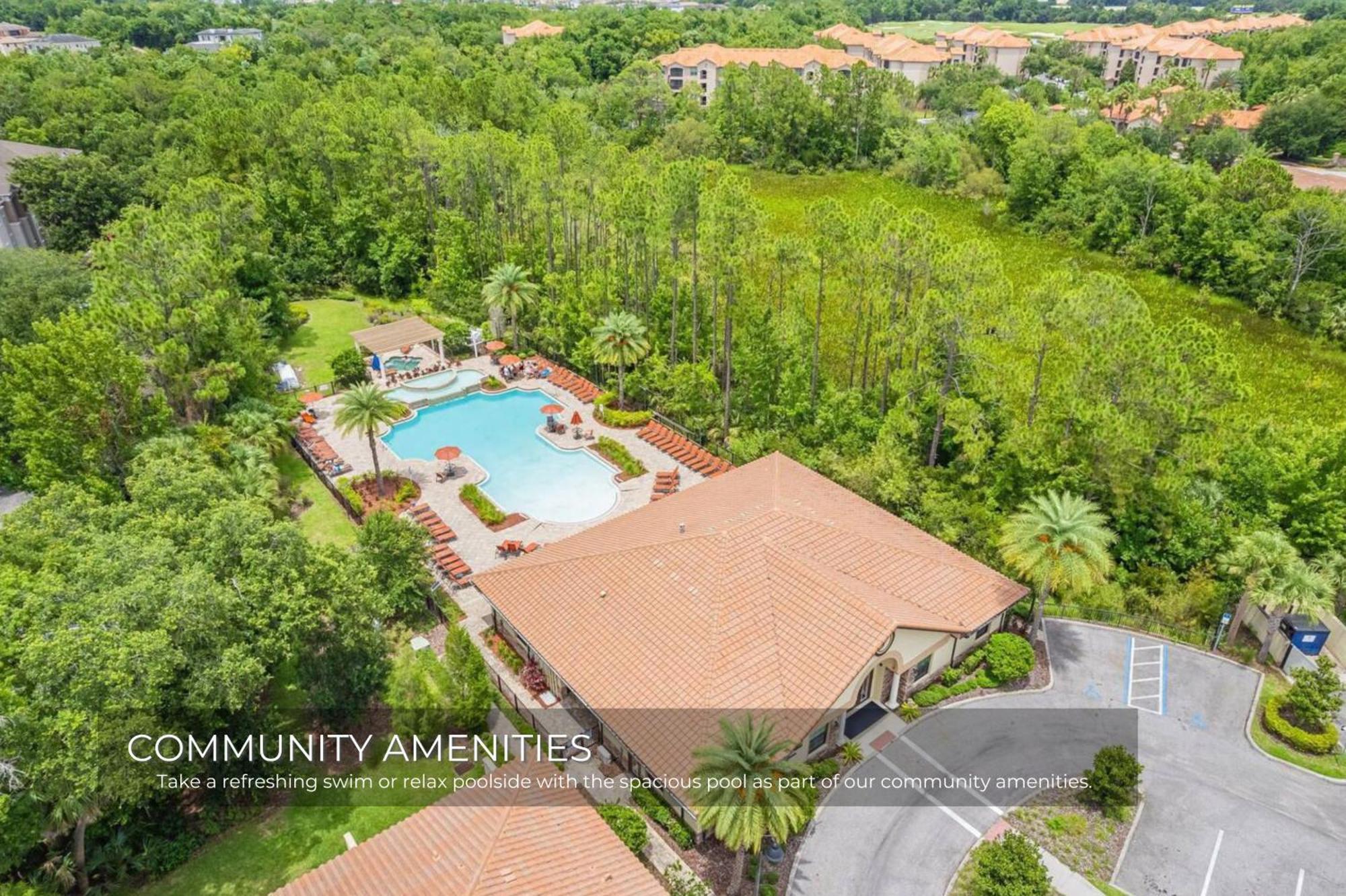 Apartment 3bd Townhouse , Themed , 10 Min To , Gated *